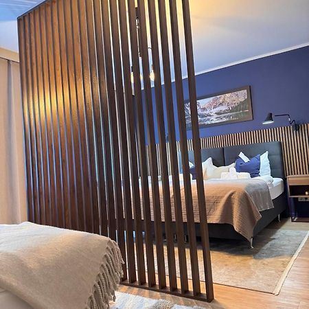 Zentrale Wohnung Direkt Am Hauptbahnhof - Bismarck Düsseldorf Exteriör bild