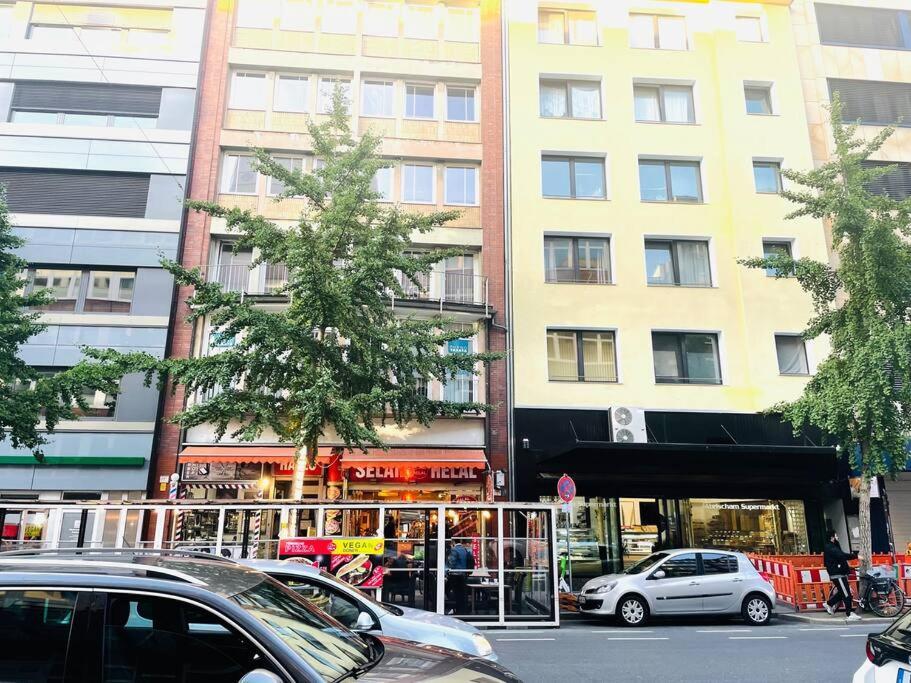 Zentrale Wohnung Direkt Am Hauptbahnhof - Bismarck Düsseldorf Exteriör bild