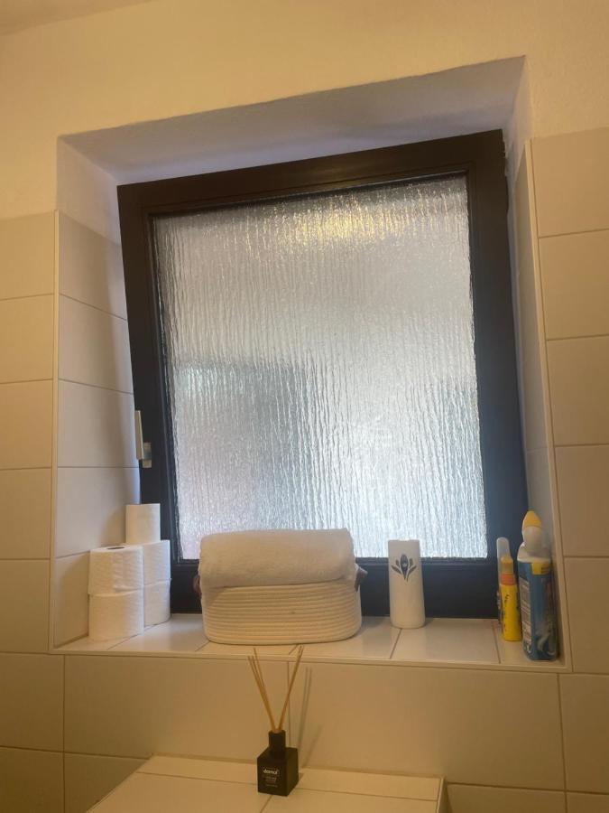 Zentrale Wohnung Direkt Am Hauptbahnhof - Bismarck Düsseldorf Exteriör bild
