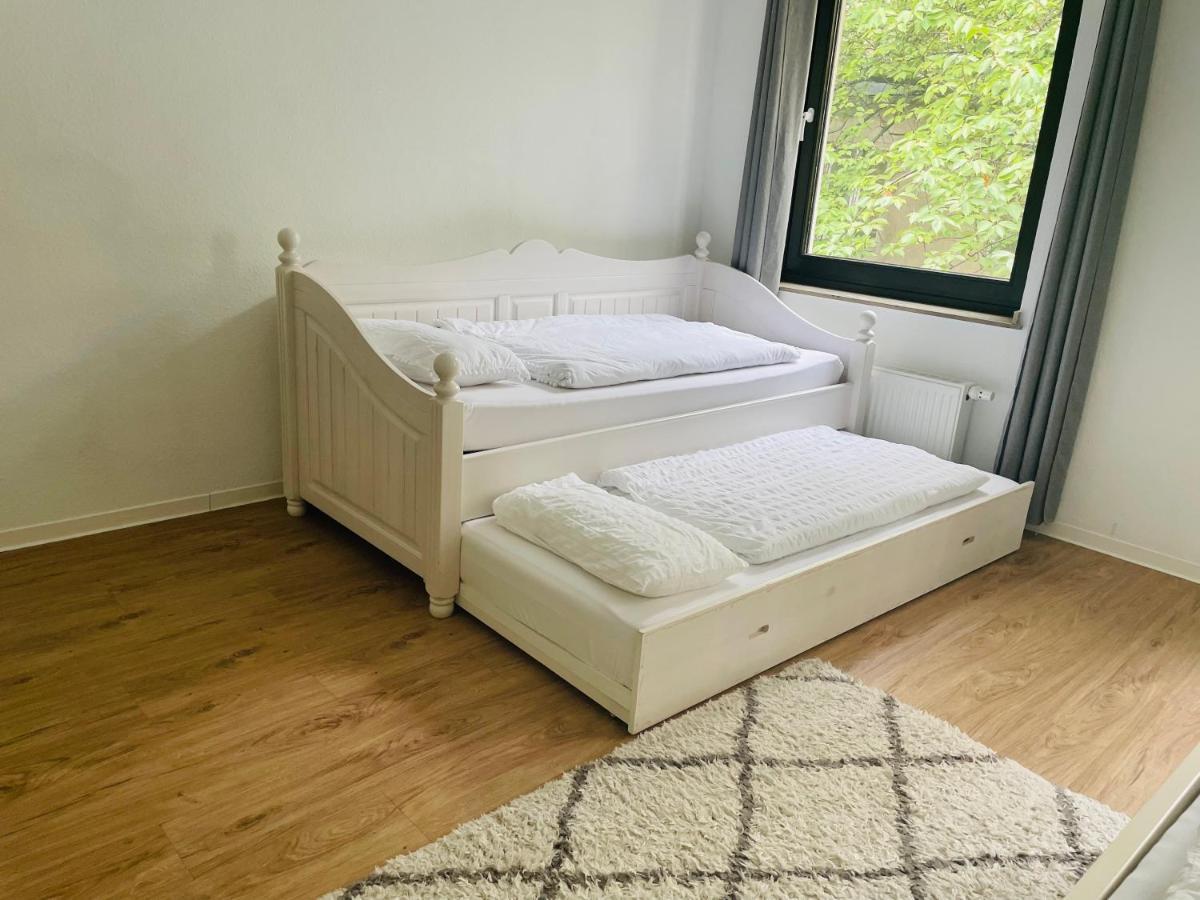 Zentrale Wohnung Direkt Am Hauptbahnhof - Bismarck Düsseldorf Exteriör bild