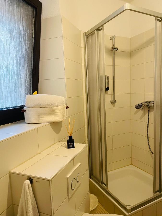 Zentrale Wohnung Direkt Am Hauptbahnhof - Bismarck Düsseldorf Exteriör bild