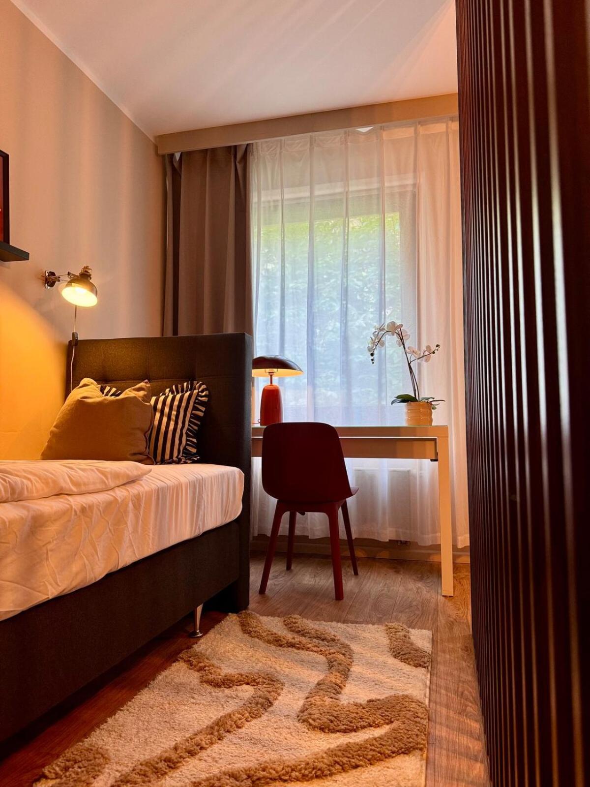 Zentrale Wohnung Direkt Am Hauptbahnhof - Bismarck Düsseldorf Exteriör bild
