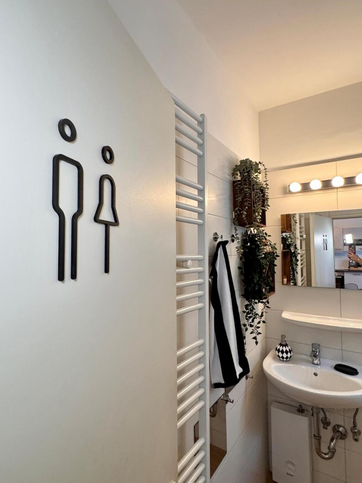 Zentrale Wohnung Direkt Am Hauptbahnhof - Bismarck Düsseldorf Exteriör bild