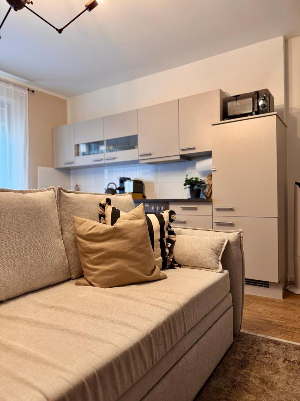 Zentrale Wohnung Direkt Am Hauptbahnhof - Bismarck Düsseldorf Exteriör bild